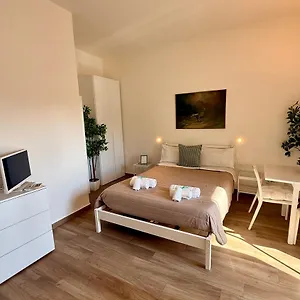 Ferienhaus Loft Corso Trieste Free Parking & Kitchen, Bari